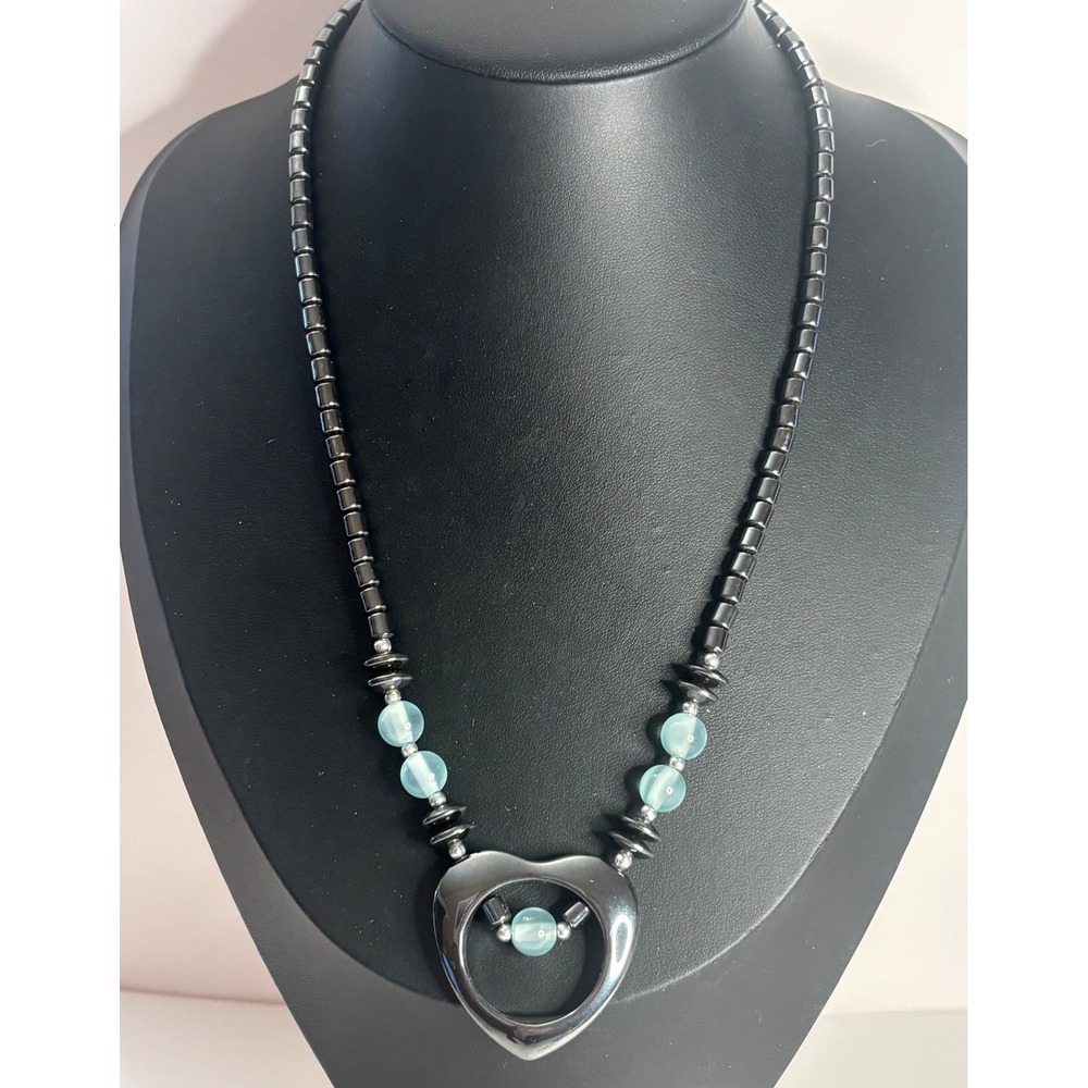 Vintage Y2K Hematite Heart Pendant Necklace Blue Beads 19 Inch Barrel Clasp